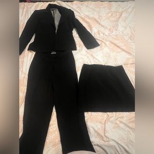 3 Piece black suit ,size 2 petite
